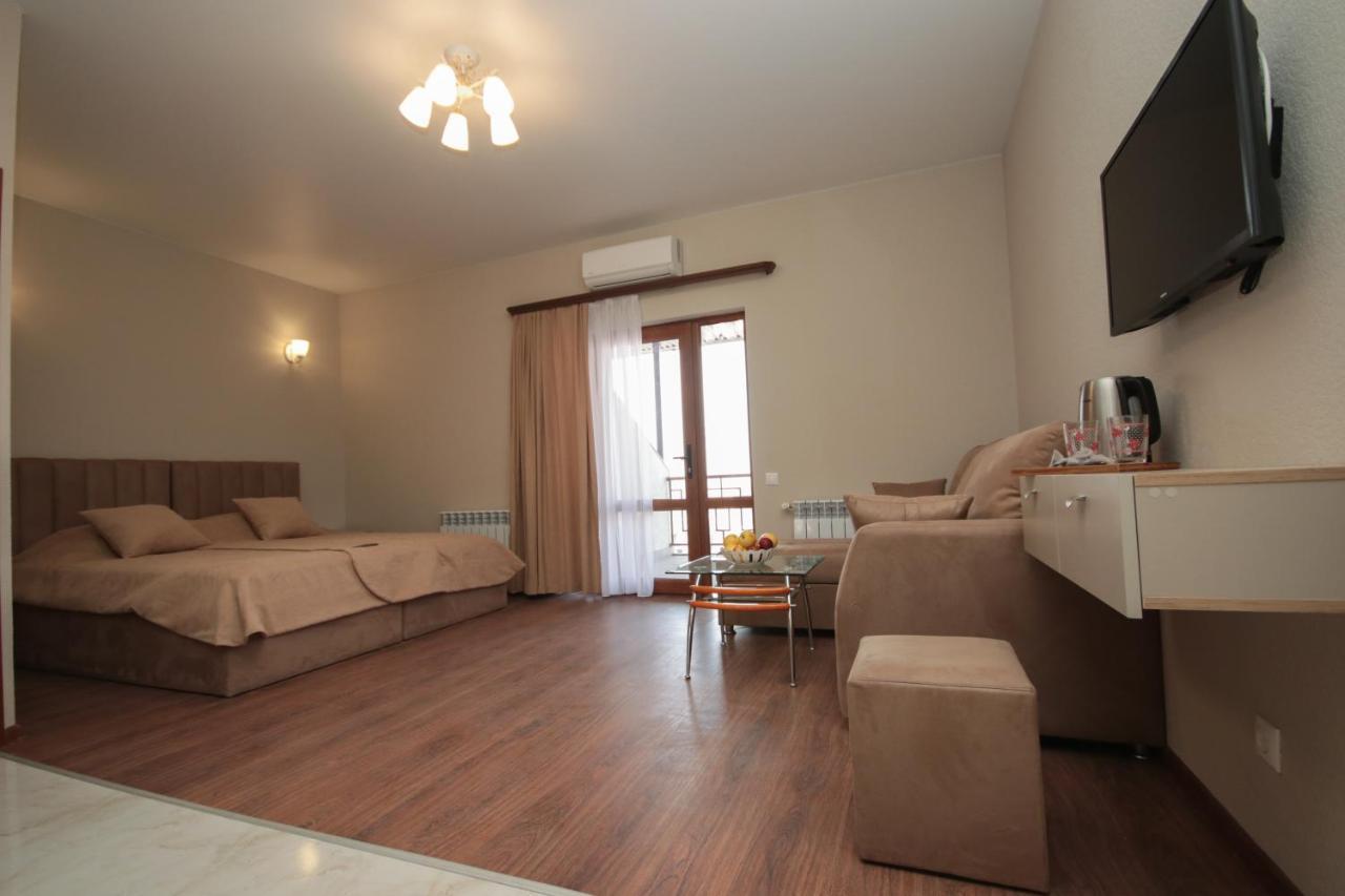 Hillside Guest House Erevan Exterior foto